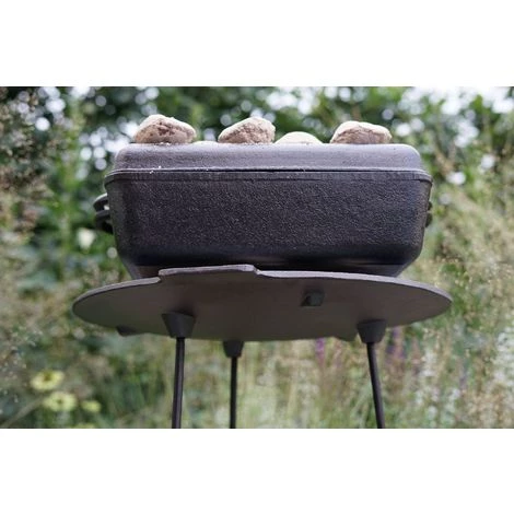 BBQ-Toro Poêle à Griller En Fonte à 3 Pieds | Ø 45 Cm - Ronde | Support De Dutch Oven | Plaque à Griller Tripode 2 BBQ-Toro Poêle à Griller En Fonte à 3 Pieds | Ø 45 Cm - Ronde | Support De Dutch Oven | Plaque à Griller Tripode – Image 2