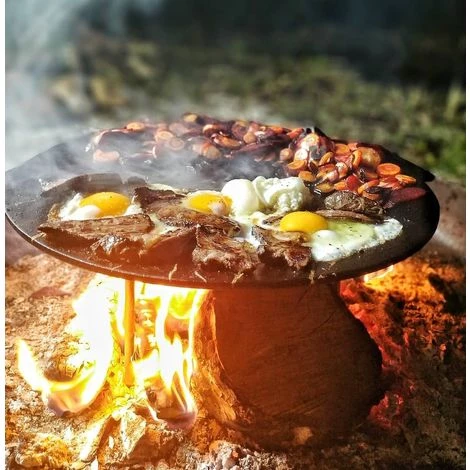 BBQ-Toro Poêle à Griller En Fonte à 3 Pieds | Ø 45 Cm - Ronde | Support De Dutch Oven | Plaque à Griller Tripode 3 BBQ-Toro Poêle à Griller En Fonte à 3 Pieds | Ø 45 Cm - Ronde | Support De Dutch Oven | Plaque à Griller Tripode – Image 3