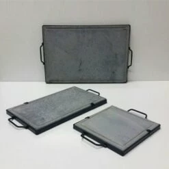 FONDERIA BONGIOVANNI ASSIETTE EN PIERRE DE LAVE AVEC SUPPORT DE GRILLE EN PIERRE NATURELLE Choisir La Taille : 30x30 Cm