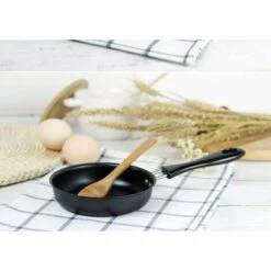Ensoleillé Mini Poêle à Frire Pour œufs à Frire - 12 Cm - Revêtement En Fer - Ustensiles De Cuisine - Petite Cuisinière - Noir - Design Pratique Et Durable 7 Ensoleillé Mini Poêle à Frire Pour œufs à Frire - 12 Cm - Revêtement En Fer - Ustensiles De Cuisine - Petite Cuisinière - Noir - Design Pratique Et Durable -Accessoires de barbecue Soldes 56619712 3