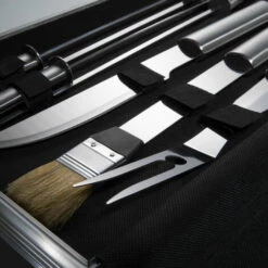 TECTAKE Kit Barbecue 18 Ustensiles En Acier Inoxydable + Mallette De Rangement 47 Cm X 8 Cm X 22 Cm - Gris 9 TECTAKE Kit Barbecue 18 Ustensiles En Acier Inoxydable + Mallette De Rangement 47 Cm X 8 Cm X 22 Cm - Gris -Accessoires de barbecue Soldes 7513846 5